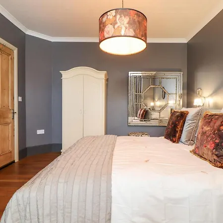 Apartment Hillcroft *